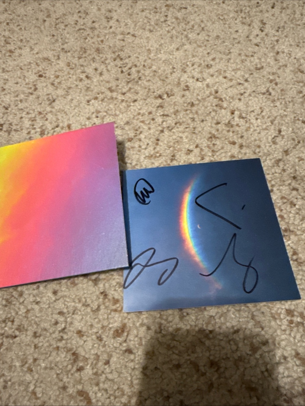 Coldplay “Moon Music” Signed Album - Picture 5 of 6